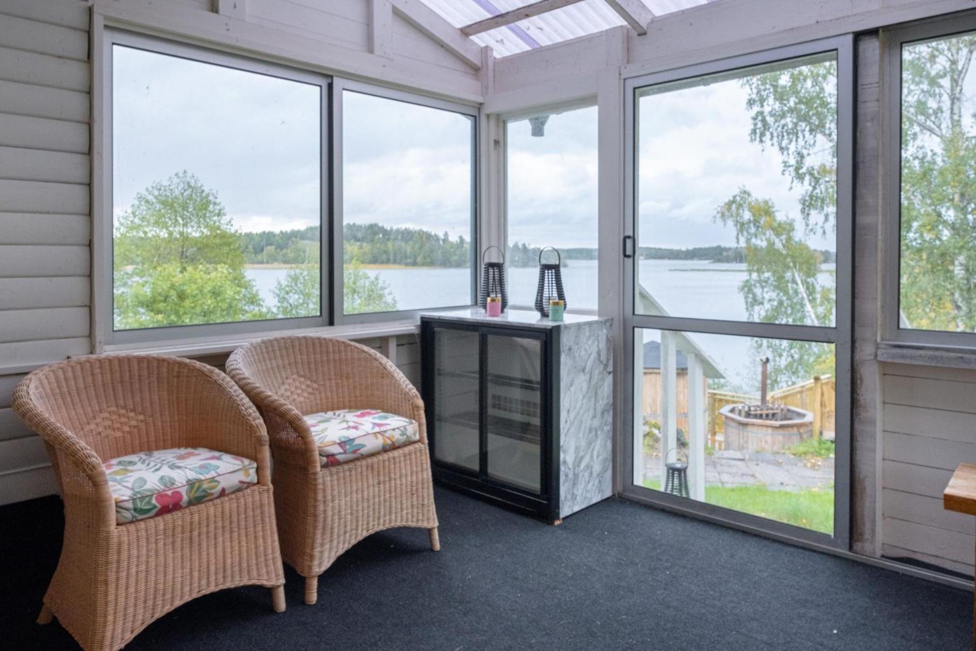 Unique Cottage With A View Of Malaren, Mariefred Buitenkant foto